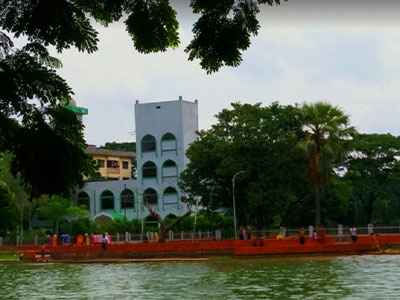 শিক্ষা, চিকিৎসা, সাহিত্যের  মিলনস্থল আজিমপুর